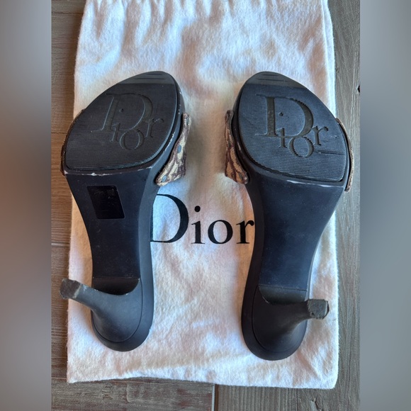 Authentic Christian Dior women’s canvas slides size euro 39 or US 8.5 - Picture 6 of 6